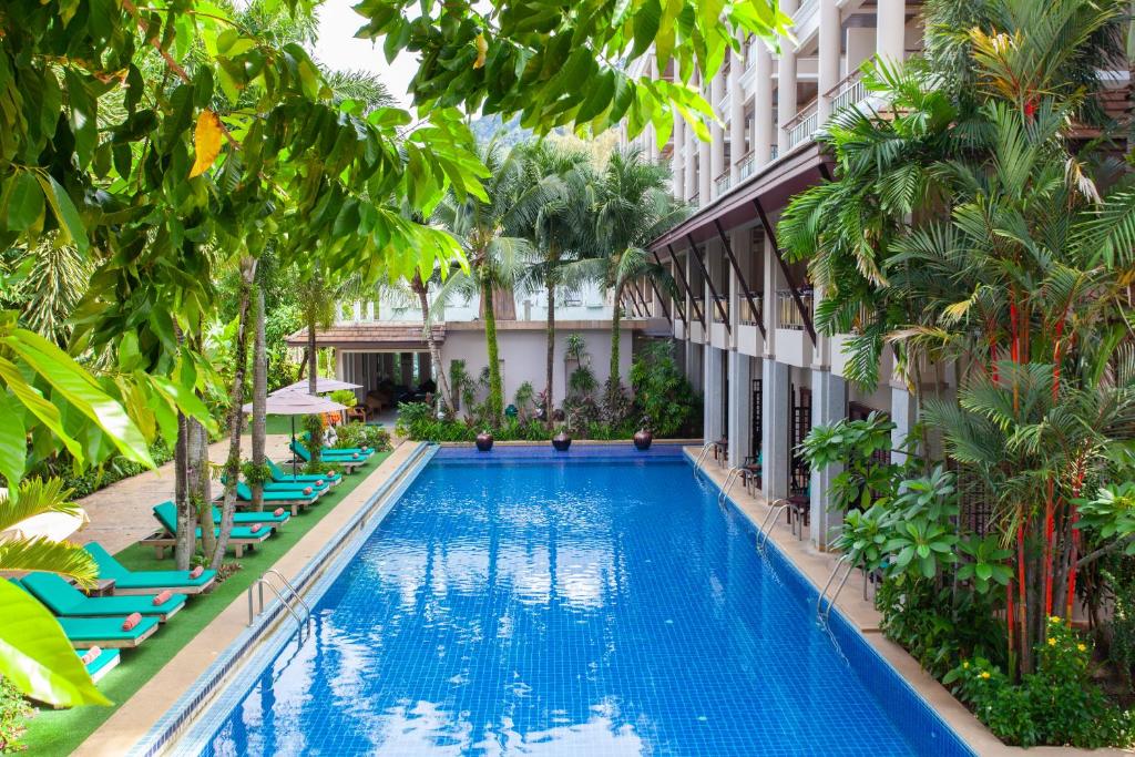 Thanthip Beach Resort Patong