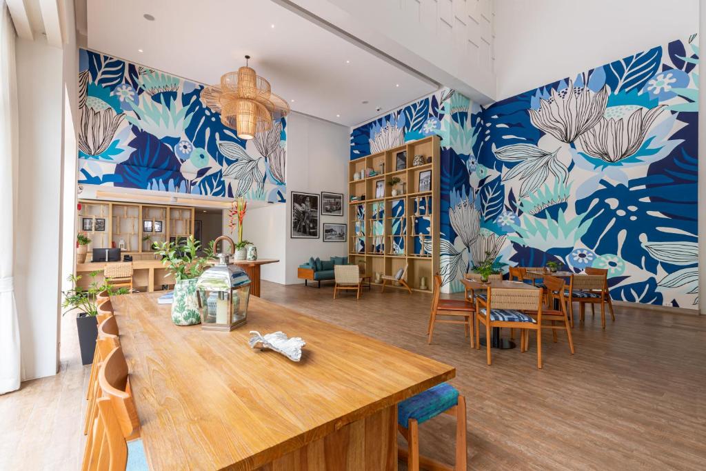 OUTRIGGER Surin Beach Resort - SHA Extra Plus OUTRIGGER Surin Beach Resort - SHA Extra Plus