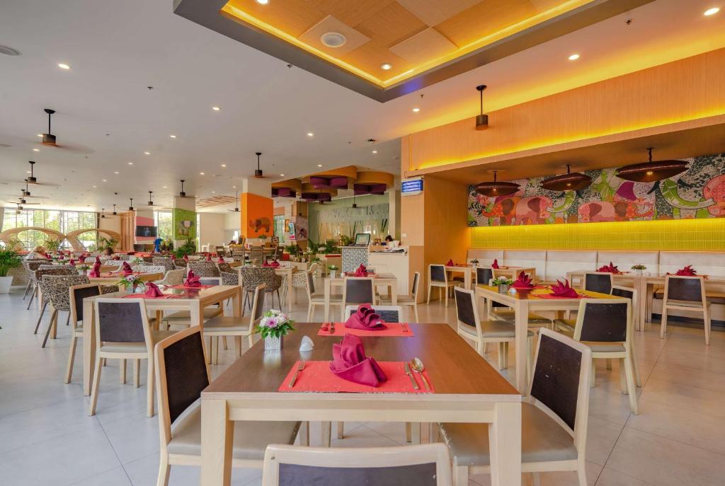 Ramada by Wyndham Phuket Deevana Ramada by Wyndham Phuket Deevana