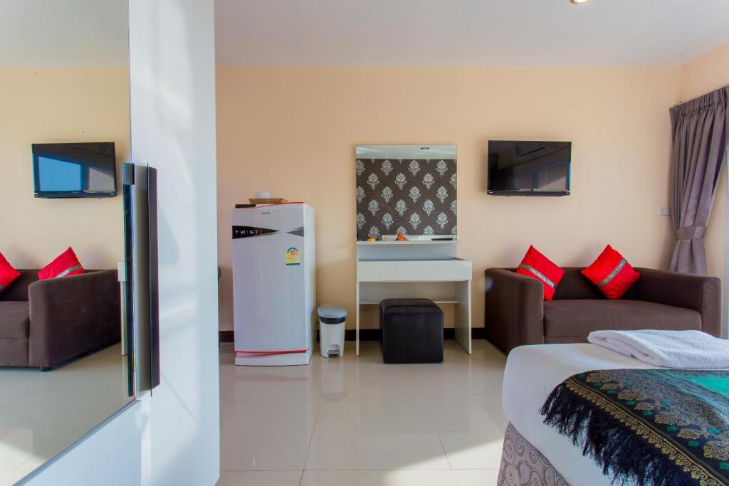 Surin Sunset Hotel - SHA