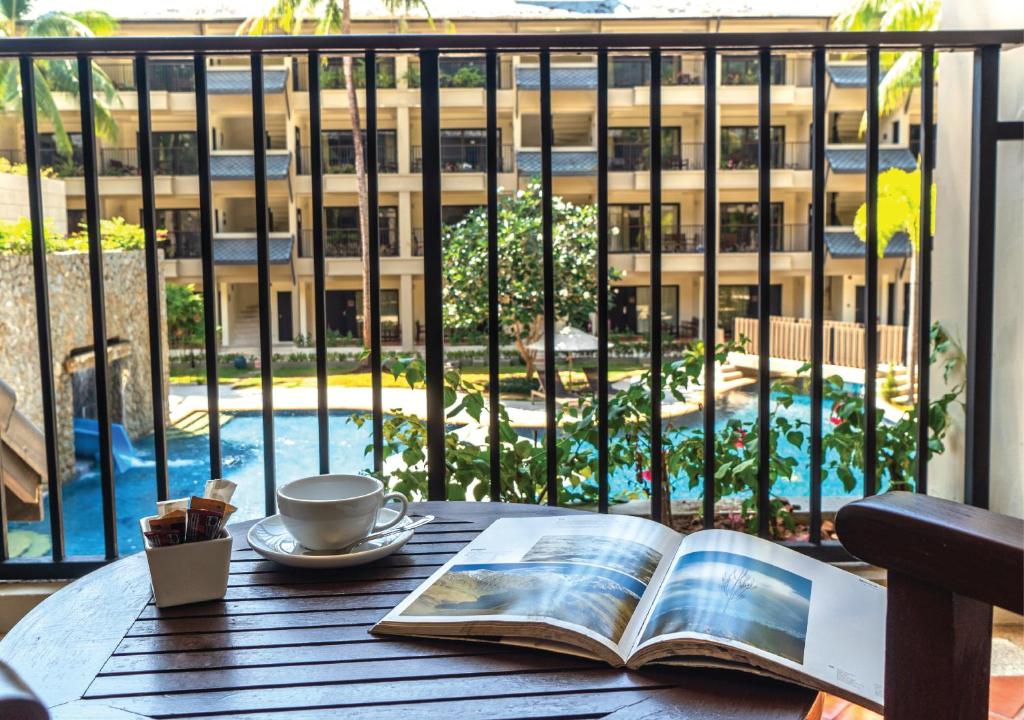 Radisson Resort and Suites Phuket Radisson Resort and Suites Phuket