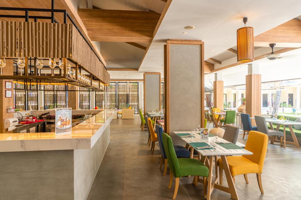 Radisson Resort and Suites Phuket Radisson Resort and Suites Phuket