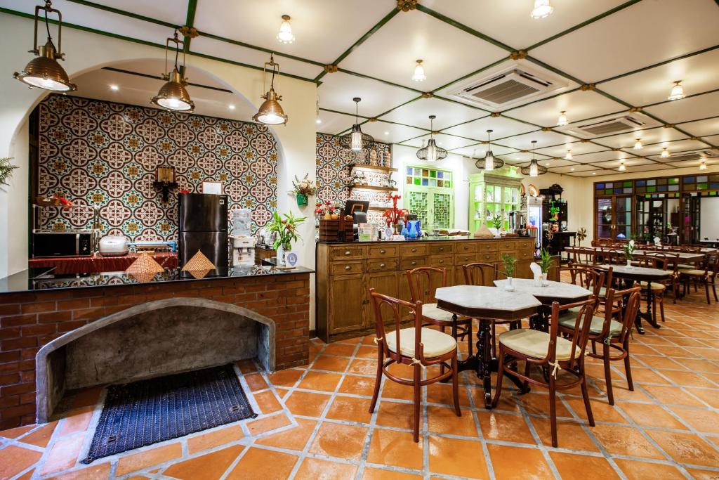 WOO Gallery & Boutique hotel