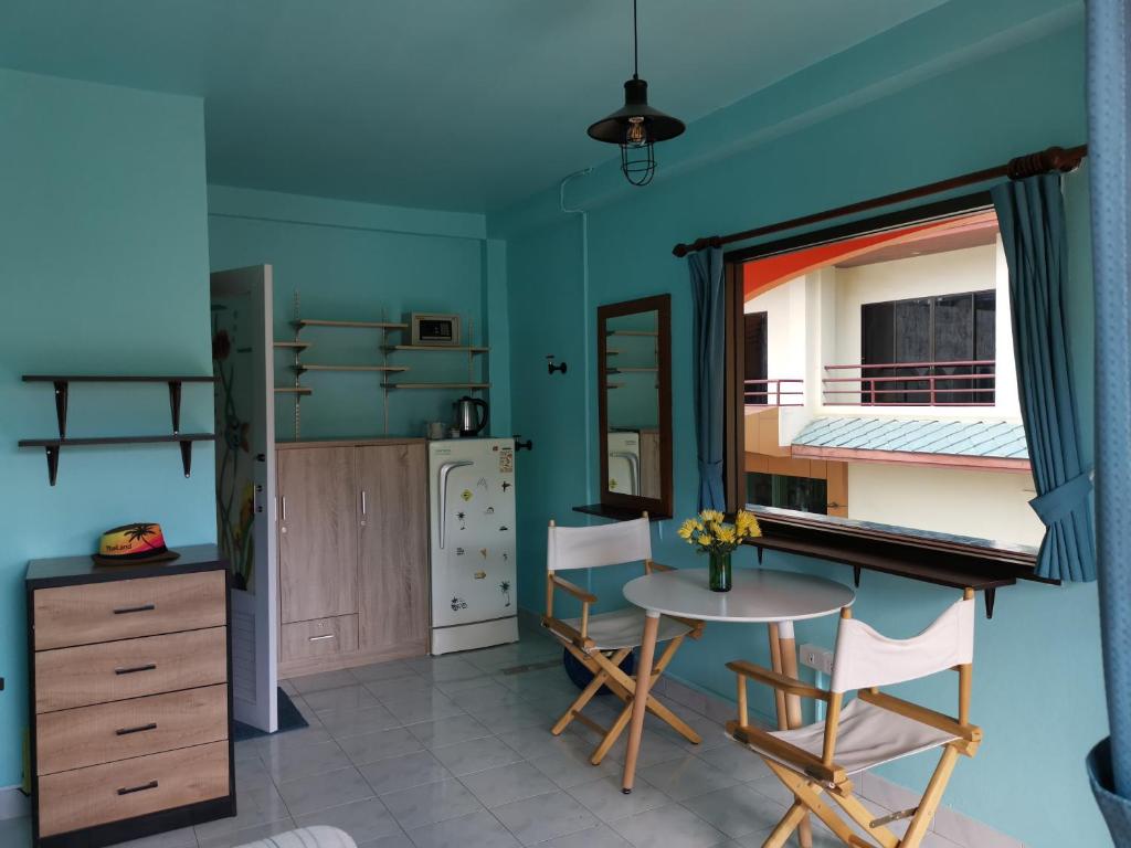 MyPatong Social Hostel