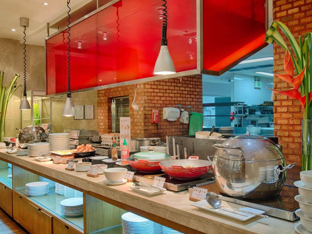 Holiday Inn Resort Phuket Surin Beach by IHG