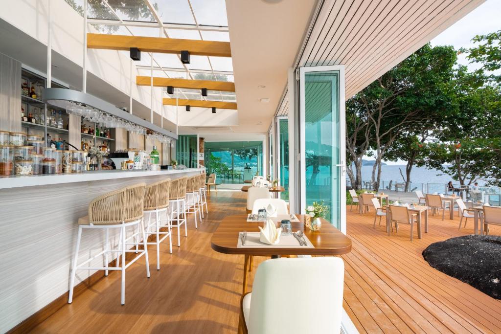 ANONA SUNSET Boutique ANONA SUNSET Boutique