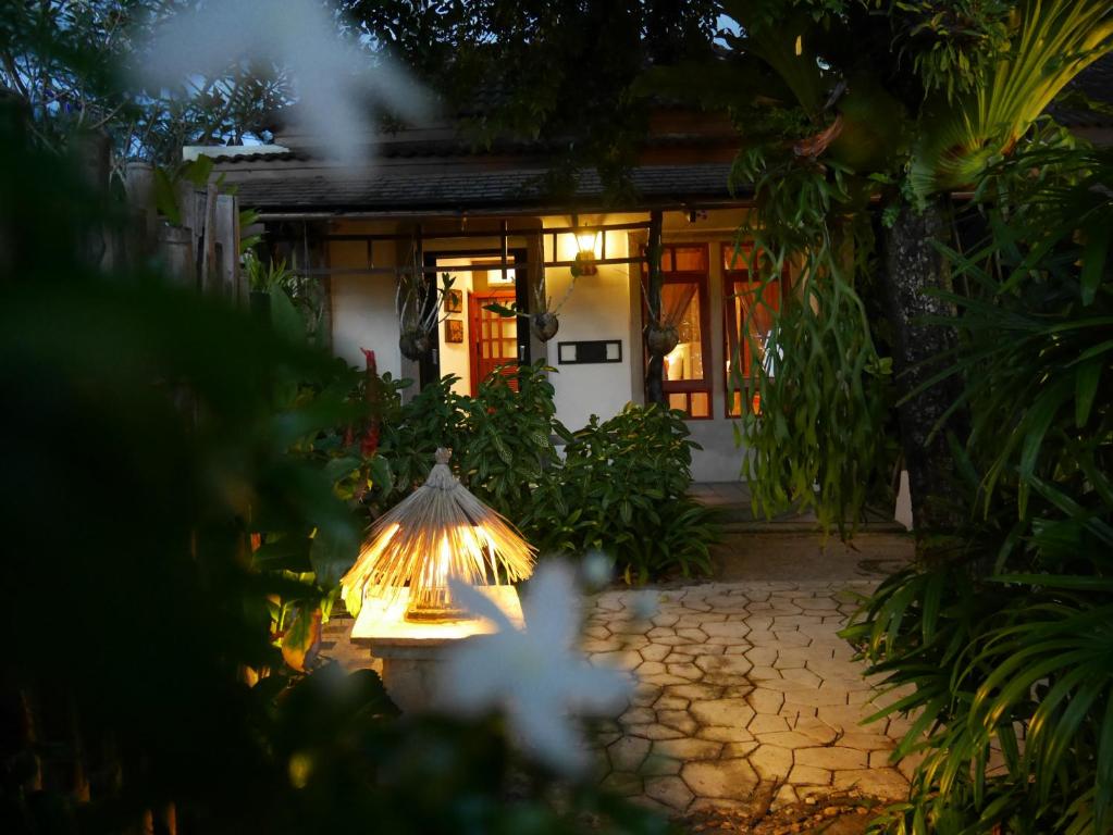 Bangtao Beach Chalet Resort Bangtao Beach Chalet Resort