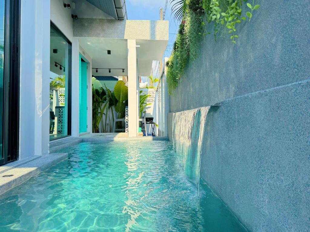 Stylish 3br Pool Villa walk to beautiful NaiYang beach Stylish 3br Pool Villa walk to beautiful NaiYang beach