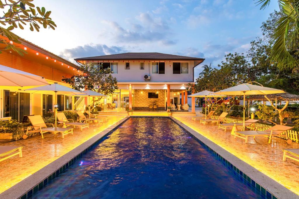 Tongtong Garden Holiday Hotel普吉岛通通花园酒店 Tongtong Garden Holiday Hotel普吉岛通通花园酒店