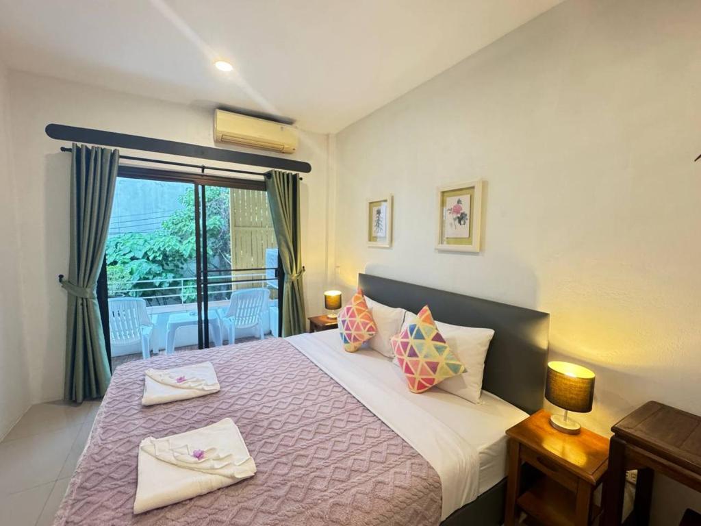 Pupa Rooms Pupa Rooms
