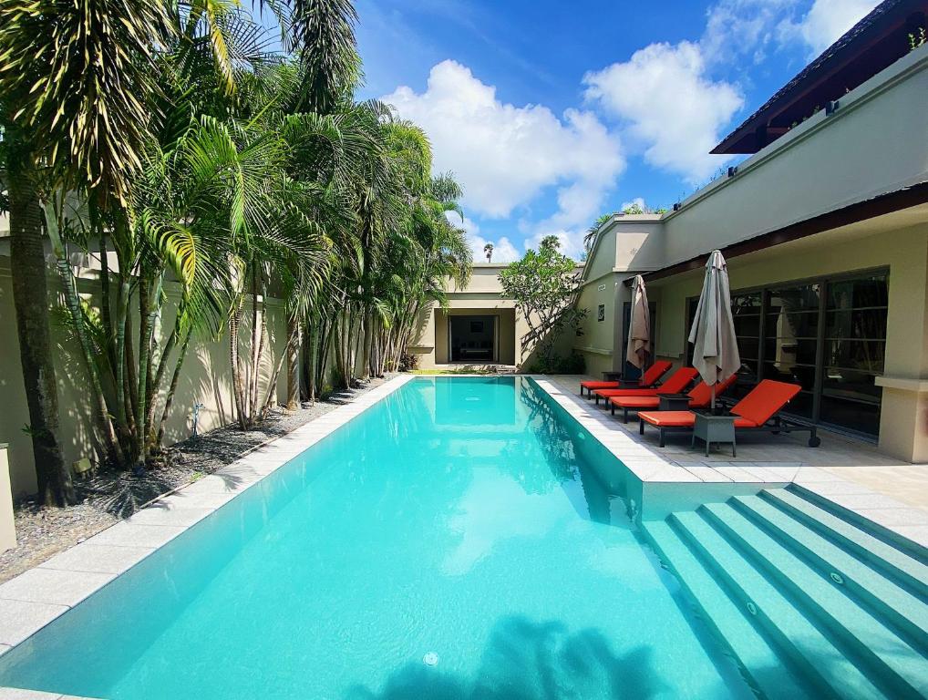 Wonderful 3br 380sqm Pool Villa Walk To Bangtao Beach and Catch club Wonderful 3br 380sqm Pool Villa Walk To Bangtao Beach and Catch club