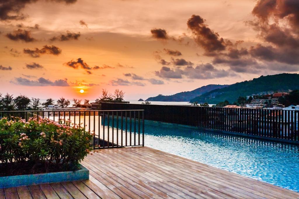 The Deck Condominium by Lofty The Deck Condominium by Lofty