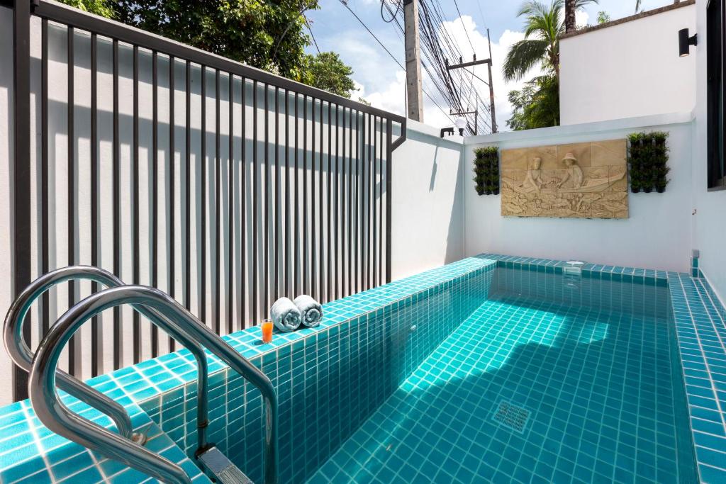 Kamala Beach House - 1 min walk to beach Kamala Beach House - 1 min walk to beach