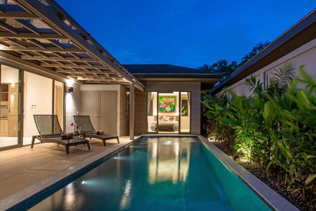 Boutique 2BR Villa Dalaa 1, Chemical Free Pool, Gated Residence, Kamala Beach