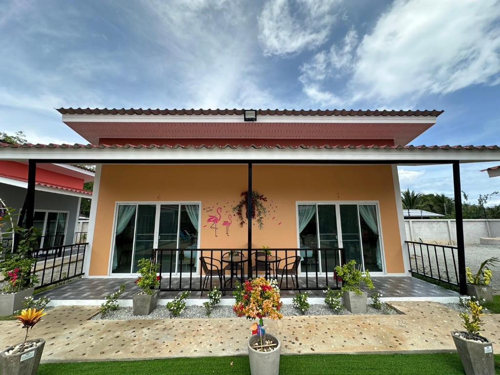 พัชรี รีสอร์ท ภูเก็ต Patcharee Resort Phuket พัชรี รีสอร์ท ภูเก็ต Patcharee Resort Phuket