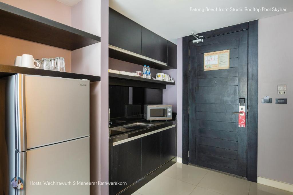 ✪✪✪✪✪ Patong Beachfront Studio Rooftop Pool Skybar