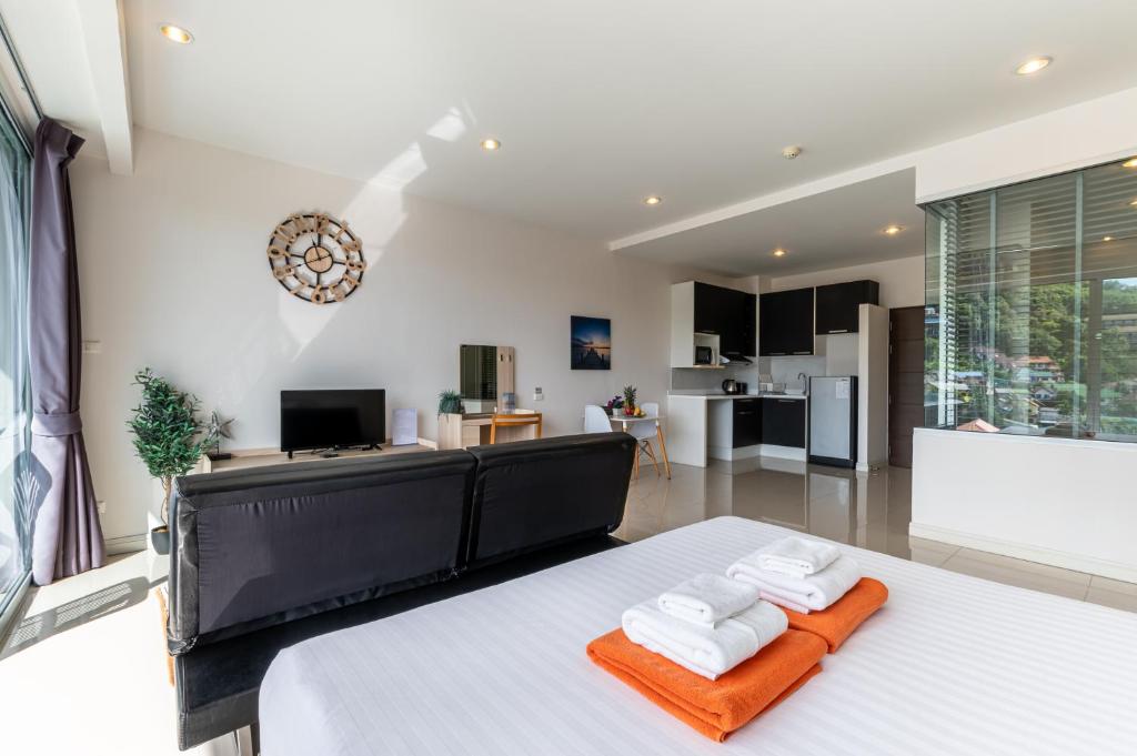Chic Condo by RESAVA Chic Condo by RESAVA