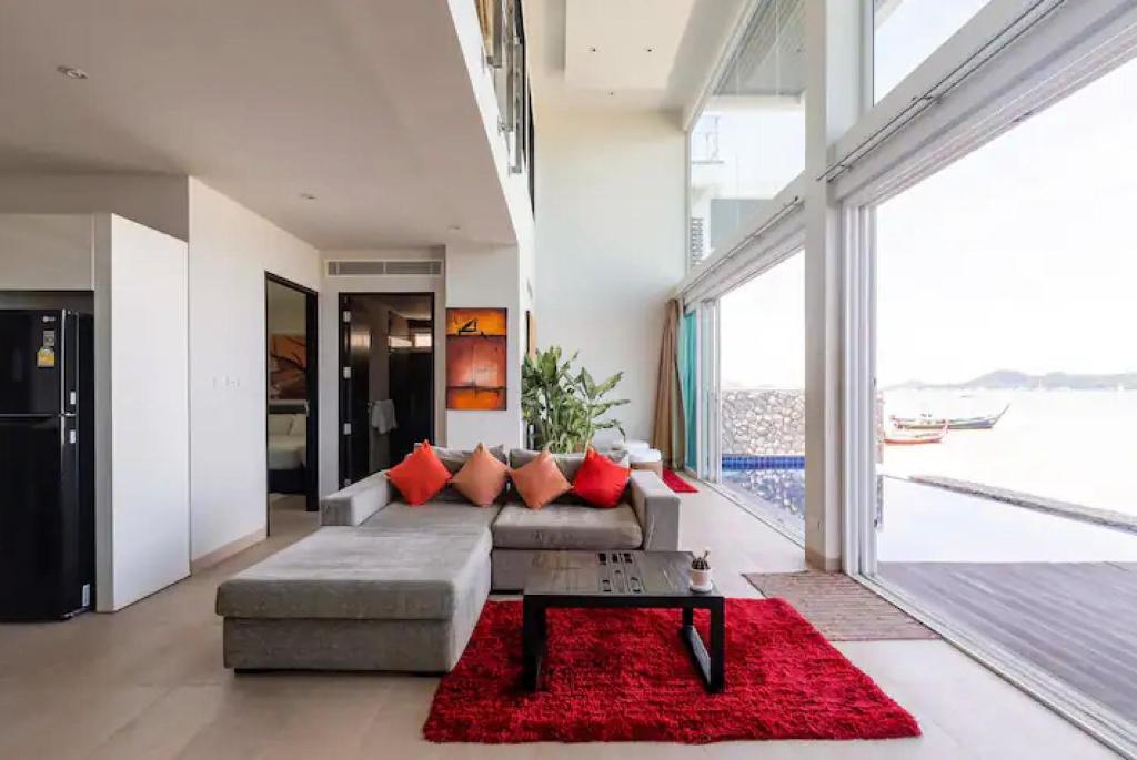 Raya Beachloft