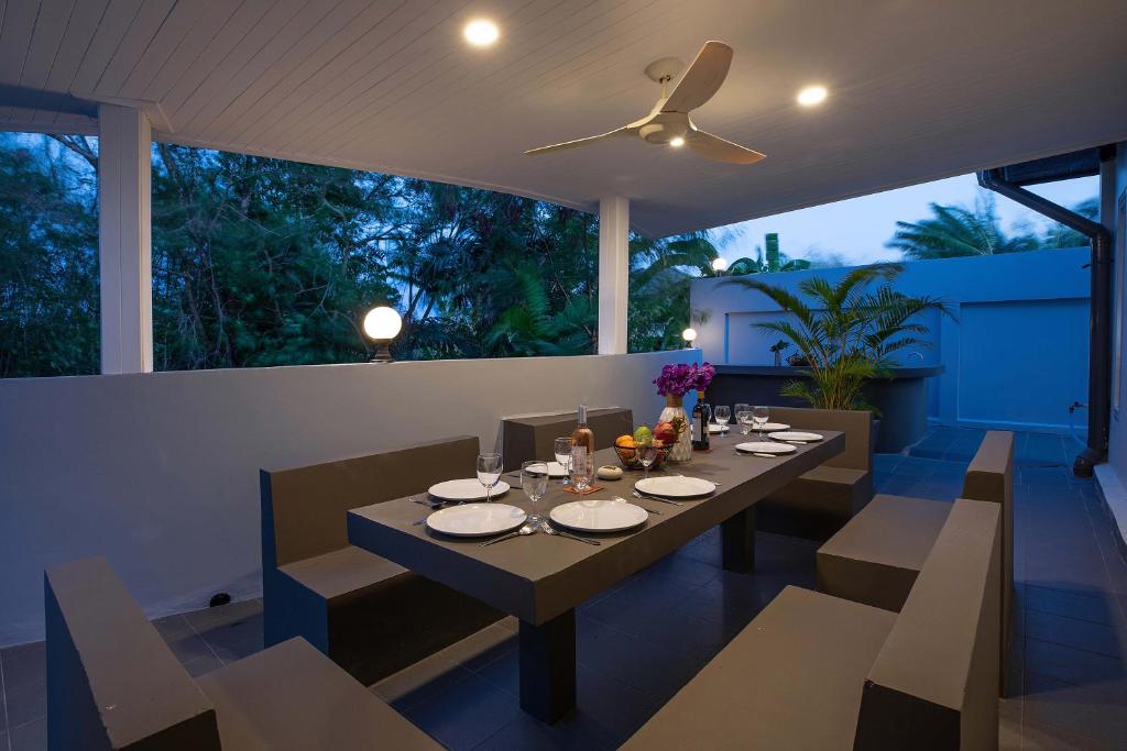 3BR Villa Marine with Private Pool, Waterfalls in NaiHarn Beach 3BR Villa Marine with Private Pool, Waterfalls in NaiHarn Beach