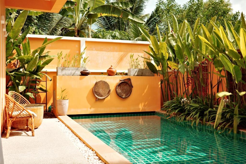 The Orange Villa Near Beach 海灘附近的家庭別墅 The Orange Villa Near Beach 海灘附近的家庭別墅