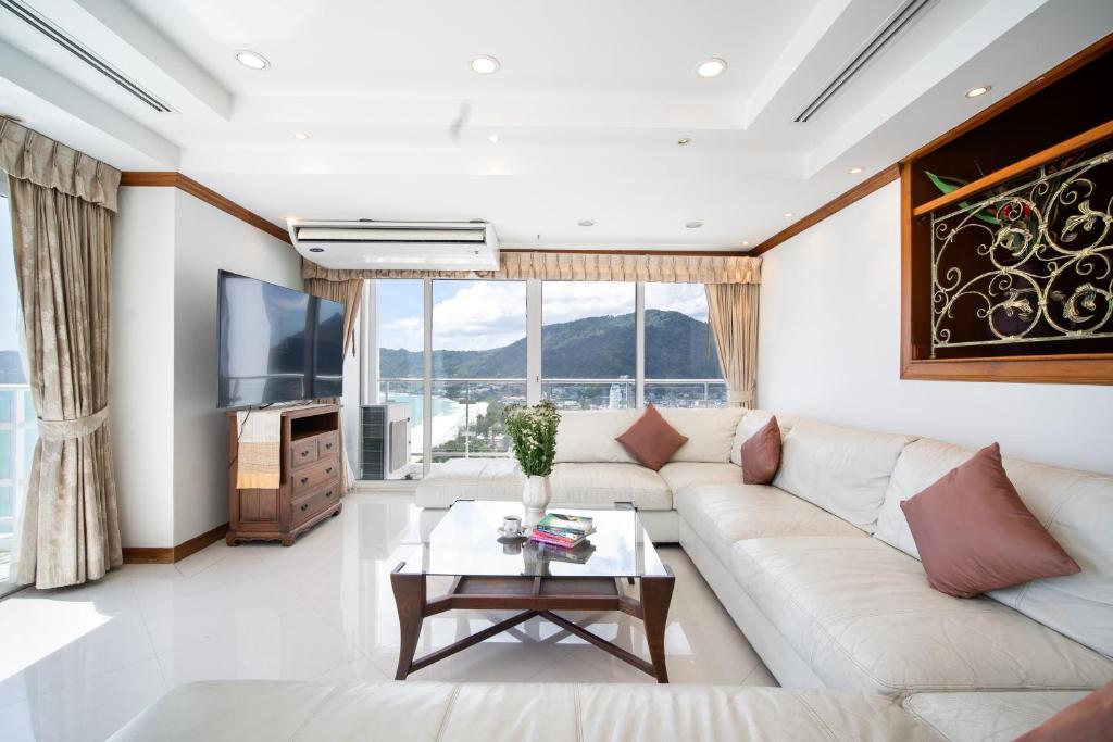 Patong Tower Duplex Seaview 4BR-2901