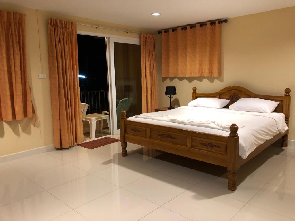 Naithon Beach Residence