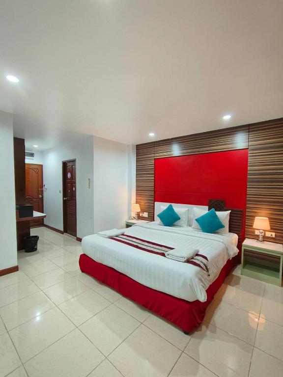 Patong Max Value Hotel