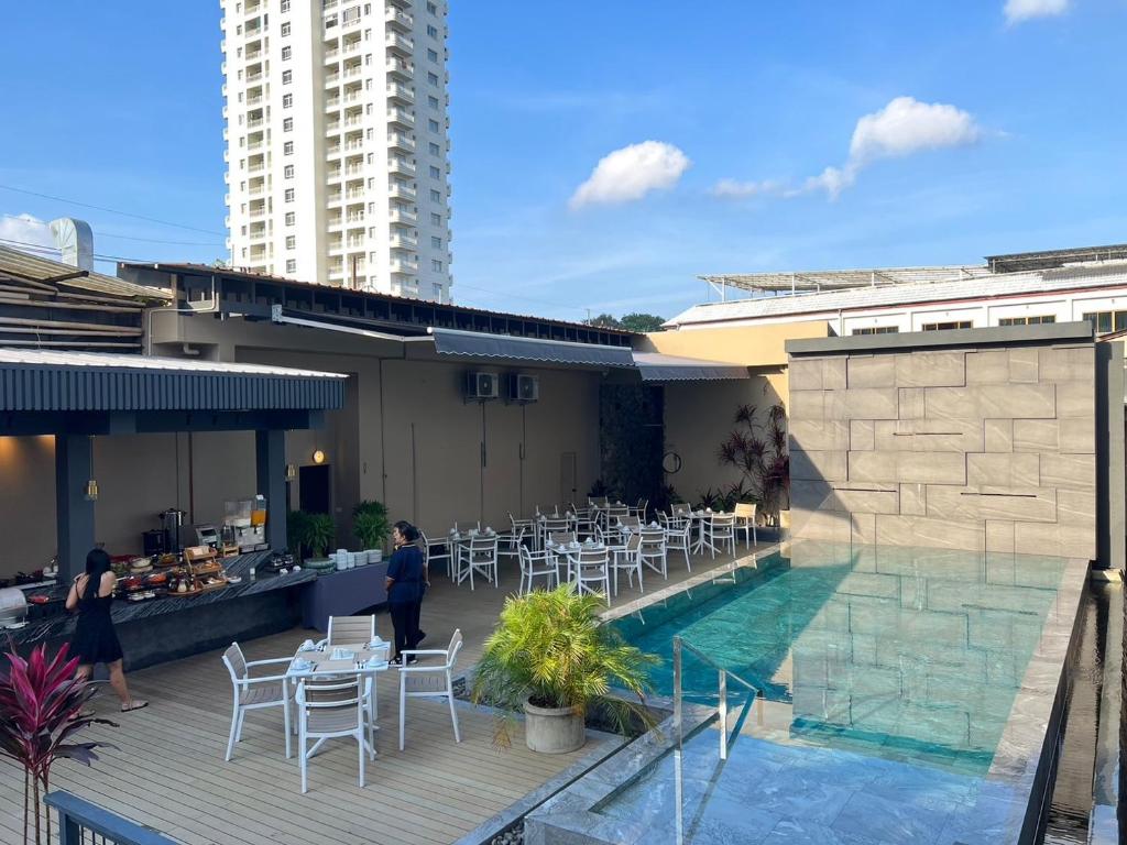 Karon Boutique Karon Boutique