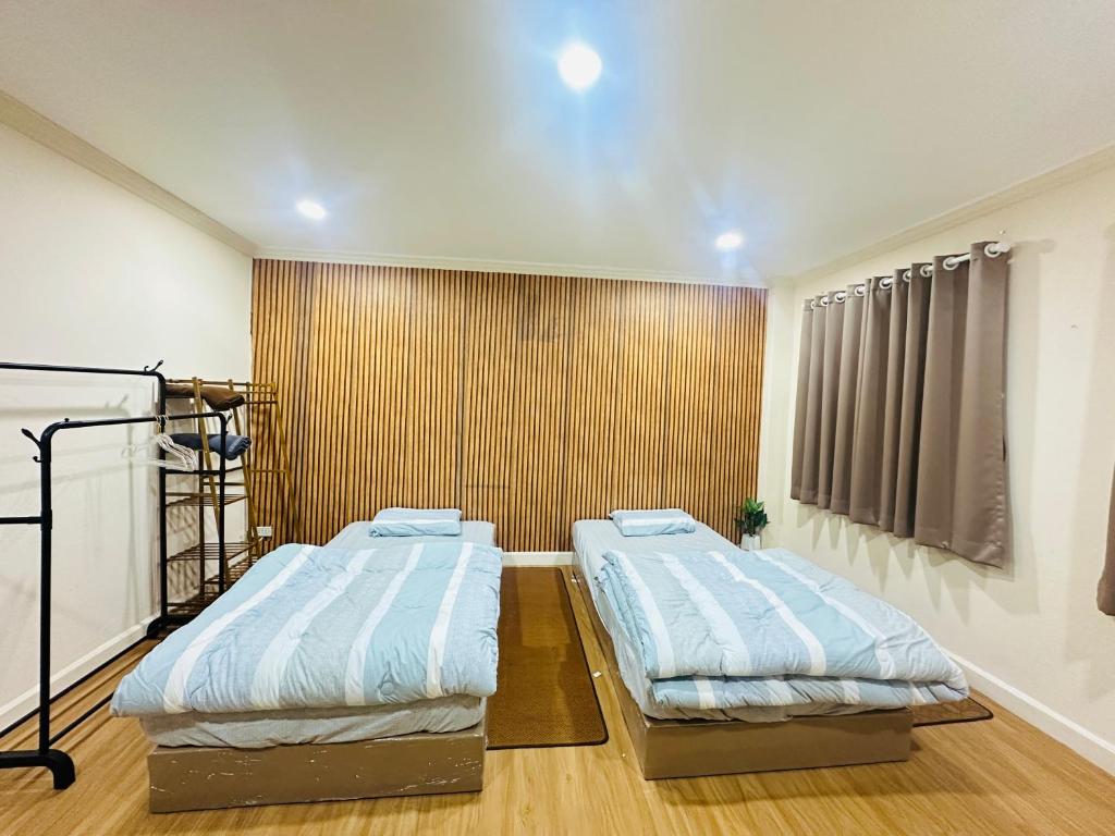 Dedbaicha cafe & Hostel Phuket old town