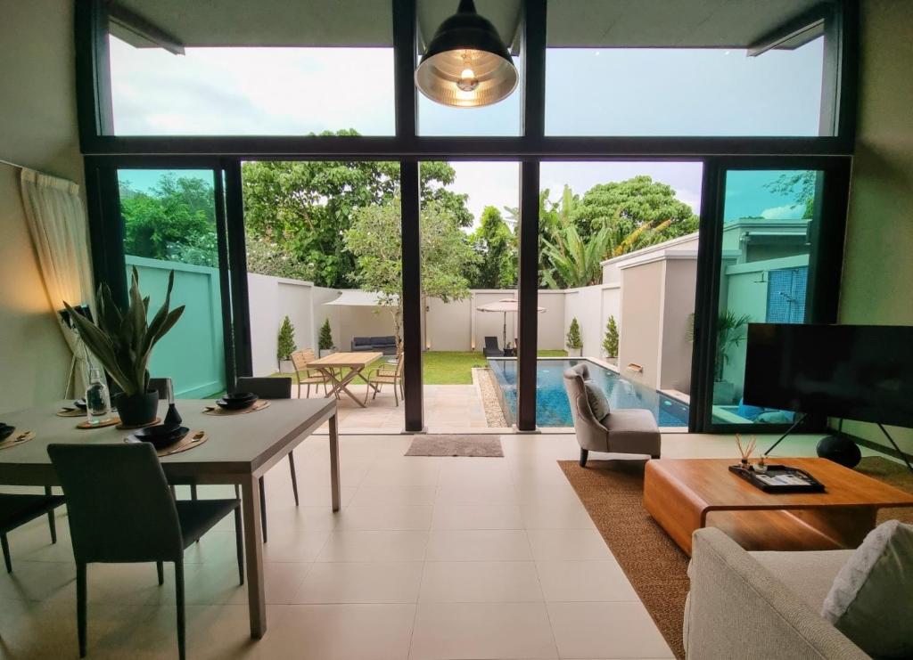 Horizon Vista Pool Villa Family Retreat Bangtao