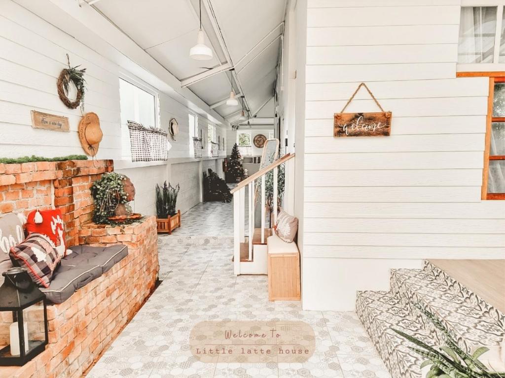 Little Latte House - Chalong