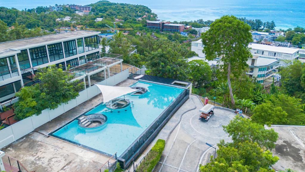 Utopia Karon