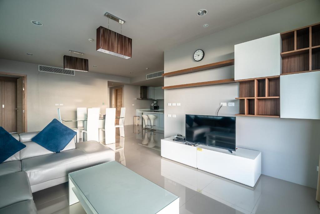 The Ark at Veloche Group by Lofty The Ark at Veloche Group by Lofty