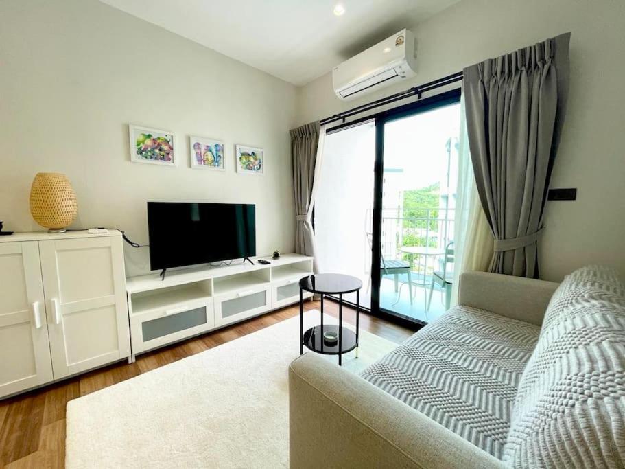 Cosy 1 bedroom apart Title Halo, 350m Naiyang beach Cosy 1 bedroom apart Title Halo, 350m Naiyang beach