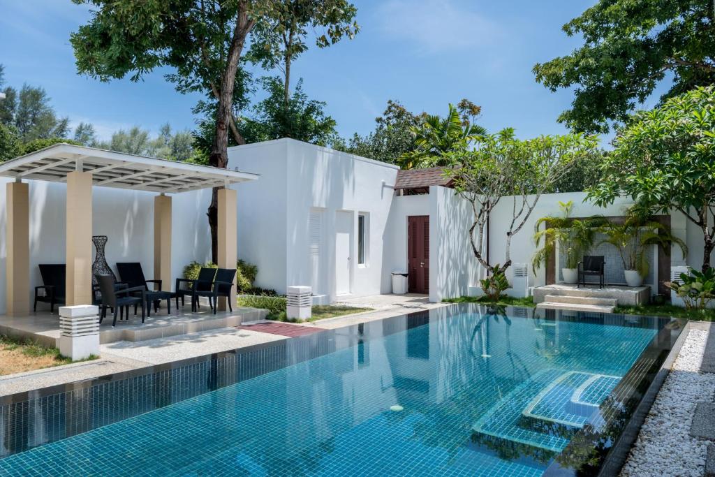Sunshine Beach Villa Mai Khao Sunshine Beach Villa Mai Khao