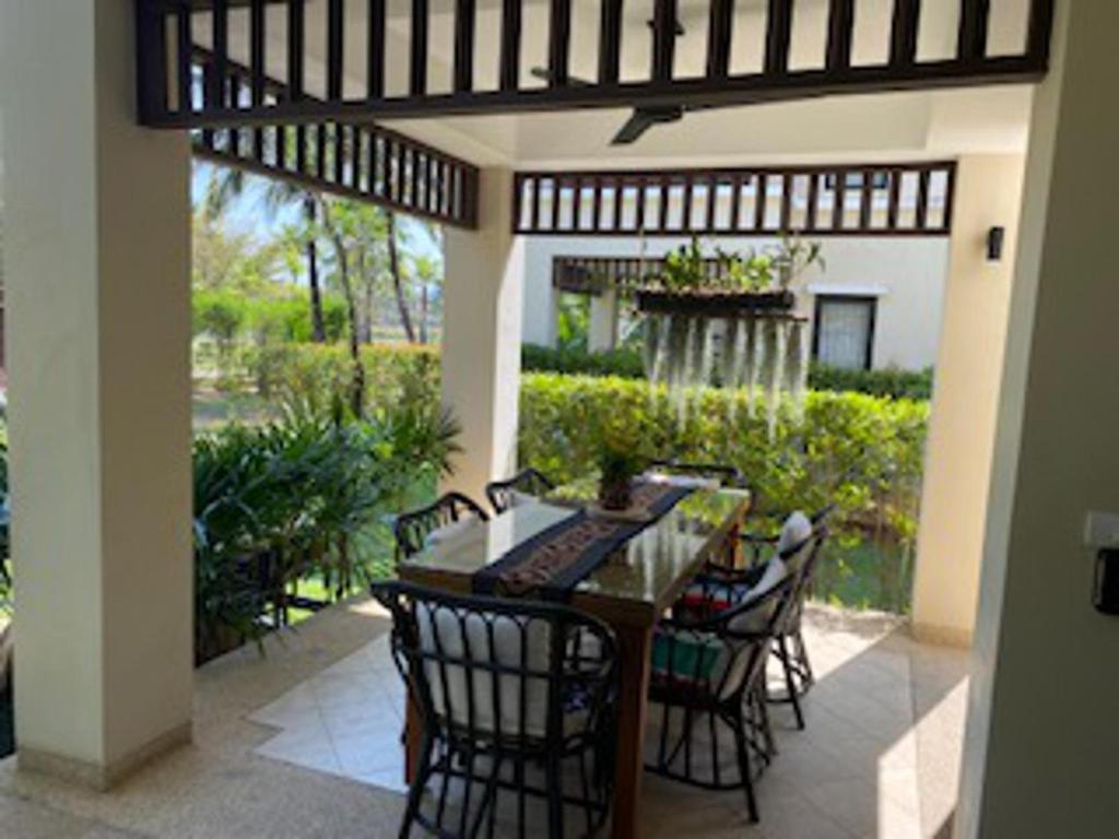 Poolside Luxury Laguna 2-Bed Villa in Cherngtalay Poolside Luxury Laguna 2-Bed Villa in Cherngtalay