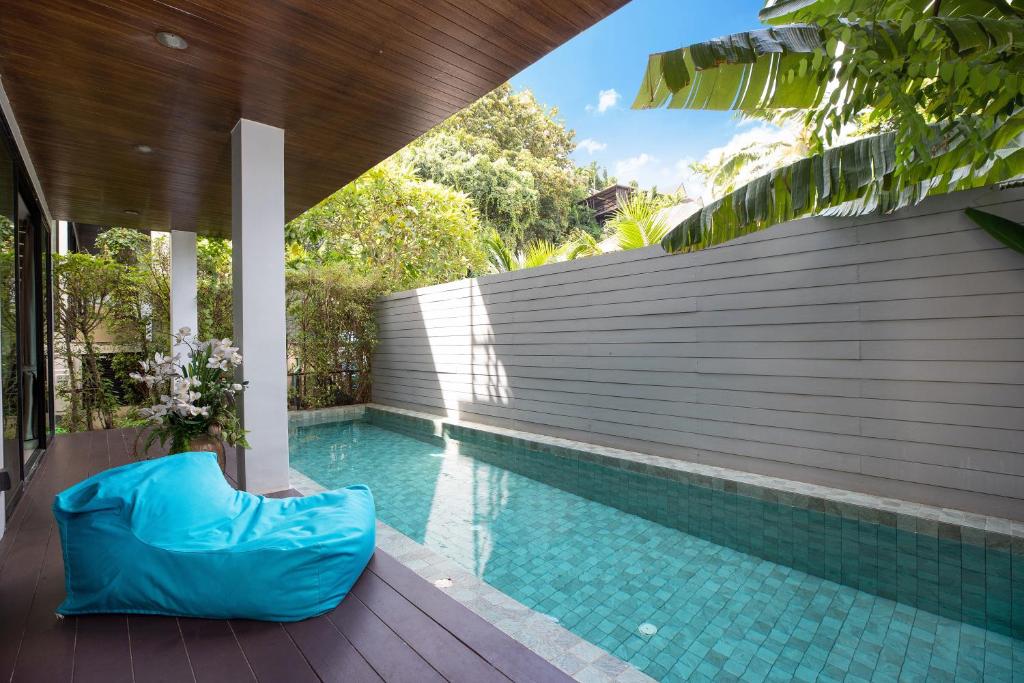 Lively Stay at Vibrant Kata, 4BR Pool Villa B2 near Beach - UTK2