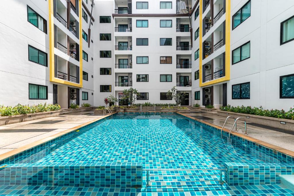 1 Bedroom Studio renovated Ratchaporn Condominium Kathu 1 Bedroom Studio renovated Ratchaporn Condominium Kathu