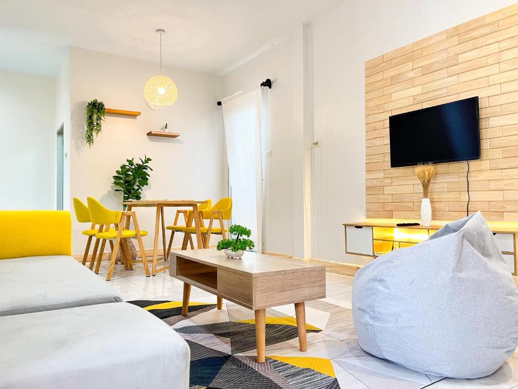 1BR Cozy House, Bangtao Beach