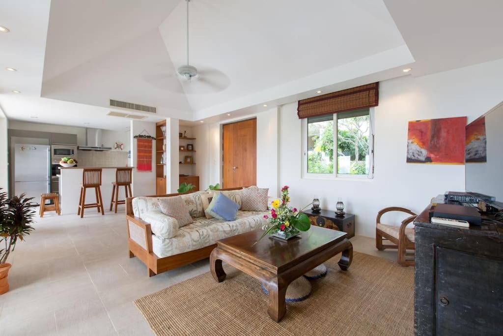 Katamanda villa Moon 3 Bed seaview near Kata Beach Katamanda villa Moon 3 Bed seaview near Kata Beach