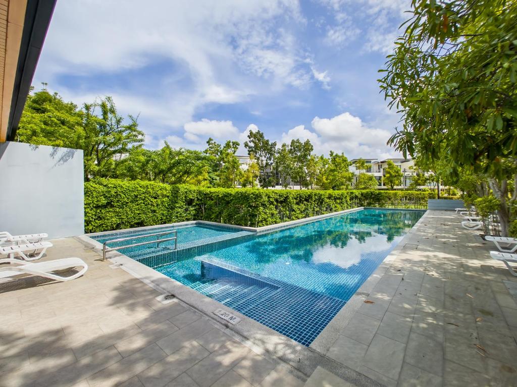 Townhouse in Laguna Park