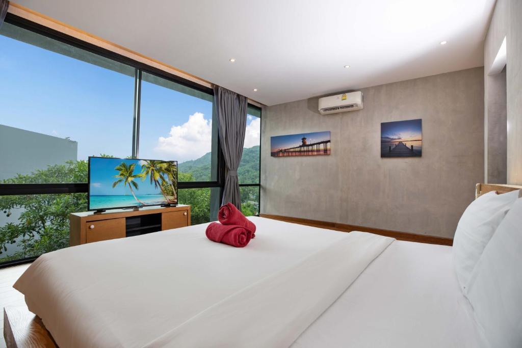 2BR Pavilion in Kamala Natural Park P12