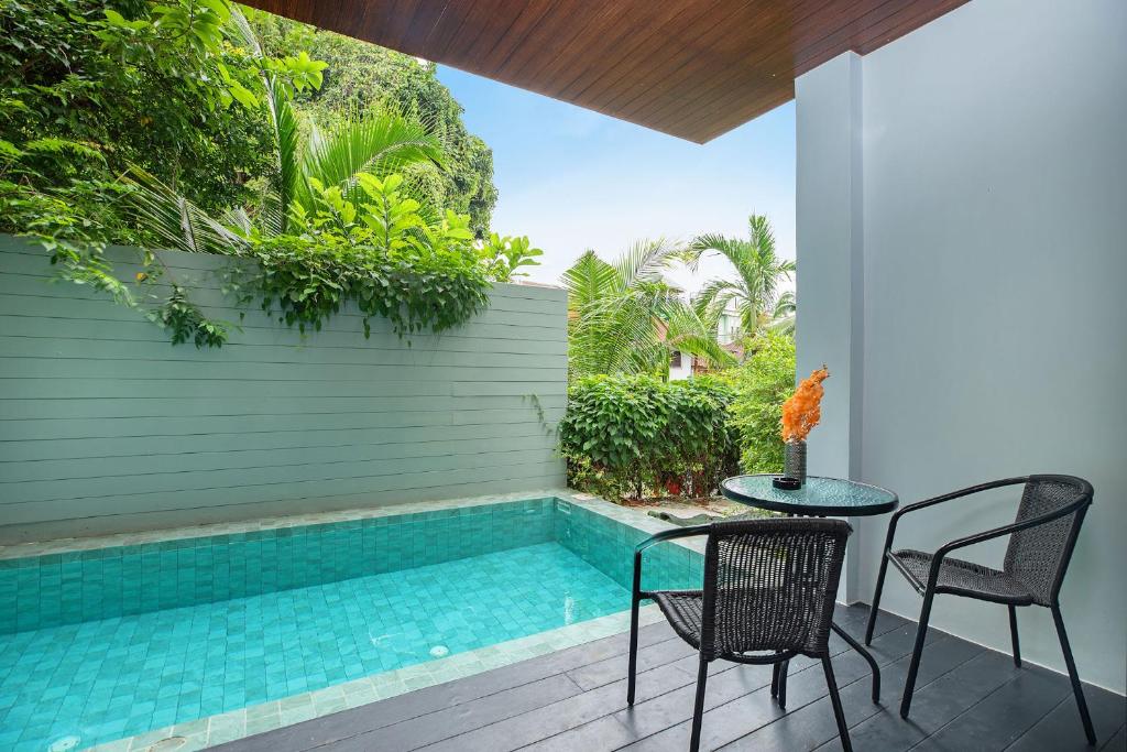 4BR Villa B5 with Pool, Vibrant Life at Kata Beach - UTK5 4BR Villa B5 with Pool, Vibrant Life at Kata Beach - UTK5