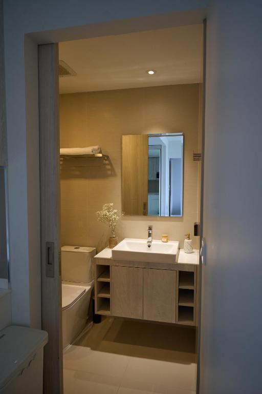 Modern 2-bedroom Apartments Garden view in Skypark Laguna Bang Tao Modern 2-bedroom Apartments Garden view in Skypark Laguna Bang Tao