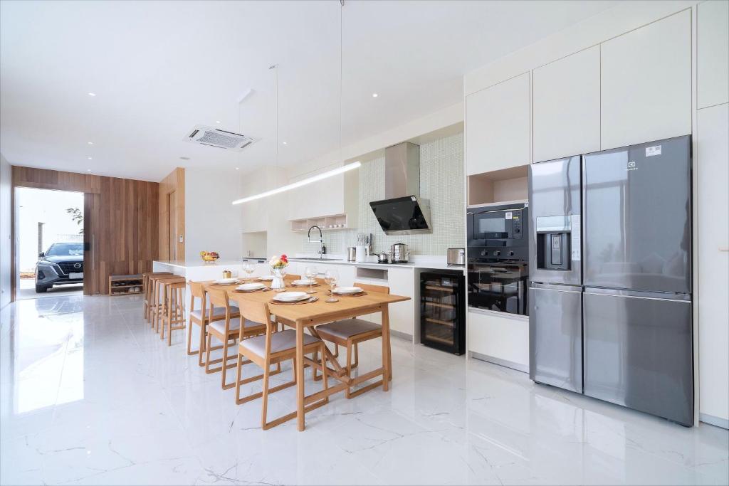 New Build Masterpiece with Private Pool - 4BR Villa in Lux Pride 2 V7 Residence New Build Masterpiece with Private Pool - 4BR Villa in Lux Pride 2 V7 Residence