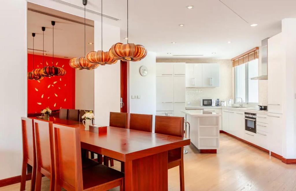 Luxuriously private seafront Bangtao beach Luxuriously private seafront Bangtao beach
