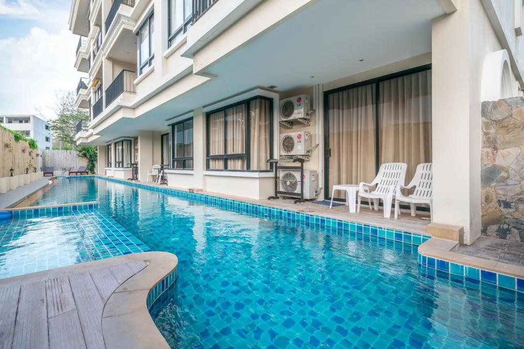 The Lago Apartments The Lago Apartments