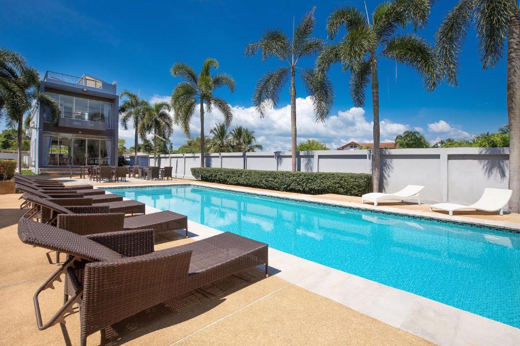 2 Storey Pool Access Villa Argent 7 next Mission Hills Golf, just 15 min drive from Nai Yang and Nai Thon Beaches 2 Storey Pool Access Villa Argent 7 next Mission Hills Golf, just 15 min drive from Nai Yang and Nai Thon Beaches