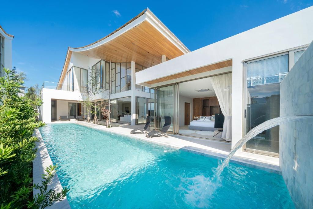 Trendy & Minimalist Design 5BR Pool Villa Trinity C1 Trendy & Minimalist Design 5BR Pool Villa Trinity C1