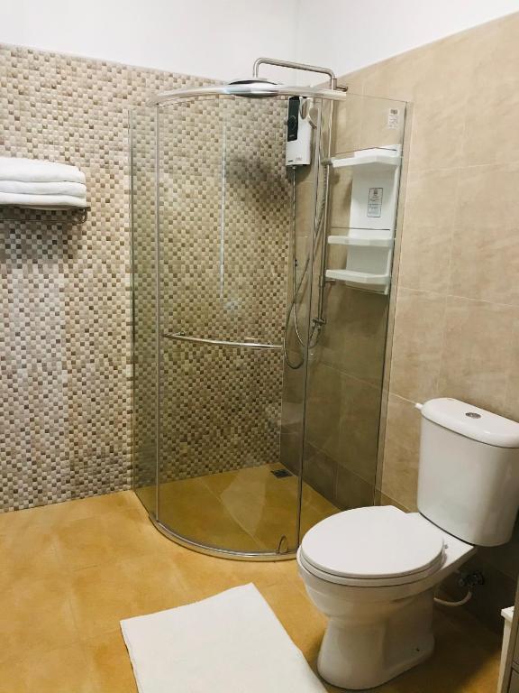 Green View suite with private bathroom and kitchen Green View suite with private bathroom and kitchen